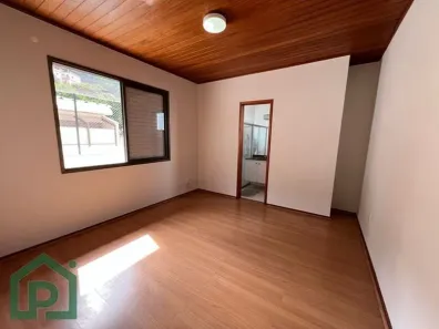 Apartamento com 2 Quartos para alugar, 127m² no Centro, Nova Friburgo