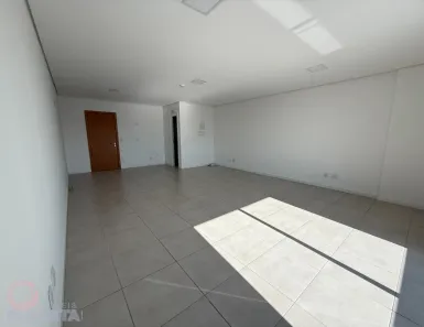 Conjunto Comercial / Sala para alugar, 49m² no Jaraguá Esquerdo, Jaraguá do Sul