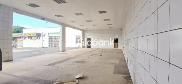 Loja / Salão / Ponto Comercial para venda ou aluguel, 708m² no Centro, Montes Claros