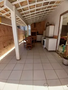 Casa com 3 Quartos para alugar, 260m² no Praia do Foguete, Cabo Frio