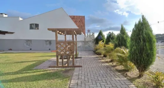 Casa Comercial para alugar, 300m² no Cascatinha, Curitiba