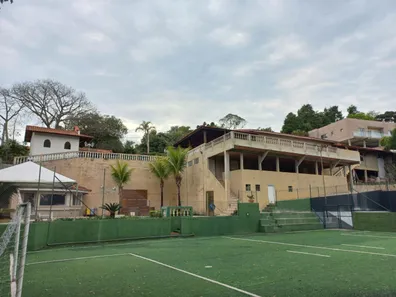 Fazenda / Sítio / Chácara com 5 Quartos à venda, 600m² no , Mairinque