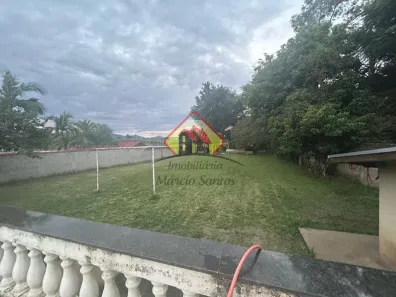Fazenda / Sítio / Chácara com 4 Quartos à venda, 250m² no Vila Caetano, Taubaté