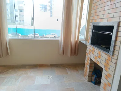 Apartamento com 3 Quartos para alugar, 70m² no Centro, Balneário Piçarras