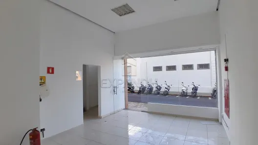 Conjunto Comercial / Sala para alugar, 30m² no Centro, Sertãozinho
