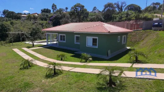 Fazenda / Sítio / Chácara com 3 Quartos à venda, 1000m² no Zona Rural, Mairinque
