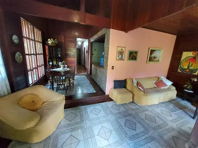 Casa de Condomínio com 4 Quartos à venda, 249m² no Limoeiro, Guapimirim