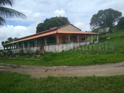 Fazenda / Sítio / Chácara com 6 Quartos à venda, 220m² no Vale das Pedrinhas, Guapimirim