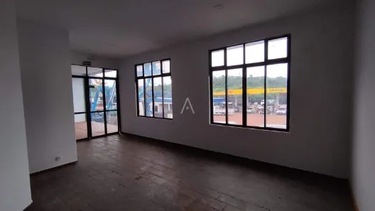 Conjunto Comercial / Sala para alugar, 300m² no Jardim Panorama, Toledo