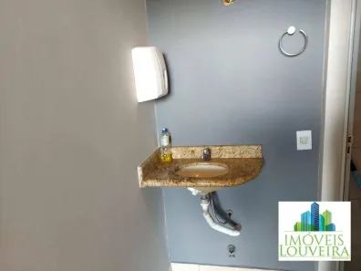 Galpão / Depósito / Armazém para venda ou aluguel, 220m² no Jardim Vera Cruz, Louveira