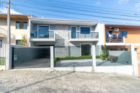 Sobrado com 3 Quartos à venda, 164m² no Jardim São Vicente, Campo Largo