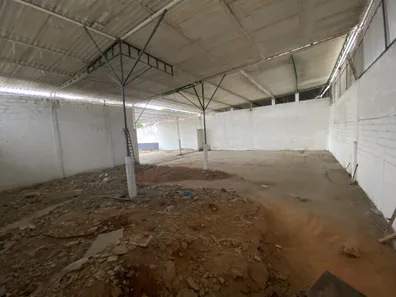 Galpão / Depósito / Armazém à venda, 2000m² no Vigário Geral, Rio de Janeiro