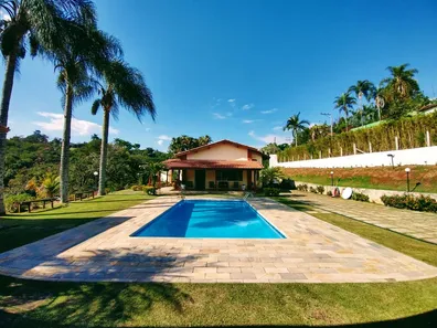 Fazenda / Sítio / Chácara com 4 Quartos para alugar, 3000m² no Mairinque, Mairinque