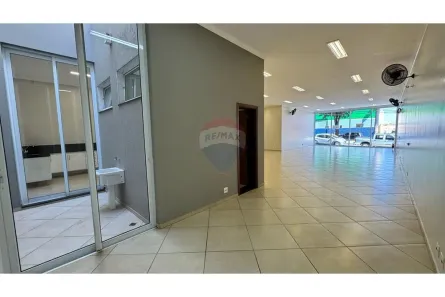 Conjunto Comercial / Sala para alugar, 195m² no Jardim Belvedere, Araras