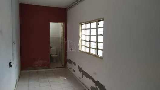 Loja / Salão / Ponto Comercial para venda ou aluguel, 131m² no Jardim Silvânia (Vila Xavier), Araraquara