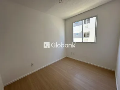 Apartamento com 2 Quartos para alugar, 45m² no São Geraldo, Montes Claros
