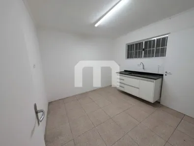 Casa de Vila com 2 Quartos para alugar, 80m² no Vila Antonieta, São Paulo