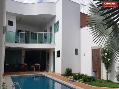 Casa com 4 Quartos à venda, 400m² no Taguatinga Sul, Brasília