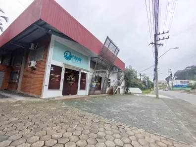 Galpão / Depósito / Armazém para alugar, 350m² no Do Salto, Blumenau
