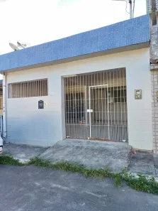 Casa com 3 Quartos para alugar, 134m² no Barro, Recife