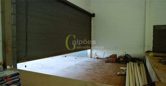 Galpão / Depósito / Armazém para venda ou aluguel, 1750m² no Jardim da Várzea, Santana de Parnaíba