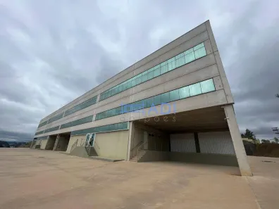 Galpão / Depósito / Armazém para venda ou aluguel, 7260m² no Taboão, São Roque