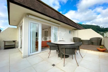 Cobertura com 2 Quartos à venda, 110m² no Itaipava, Petrópolis