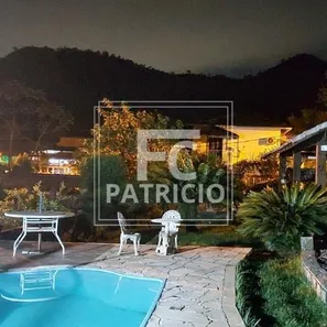 Casa de Condomínio com 3 Quartos à venda, 245m² no Limoeiro, Guapimirim