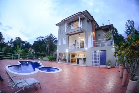 Casa de Condomínio com 5 Quartos à venda, 612m² no Casa da Lua, Resende