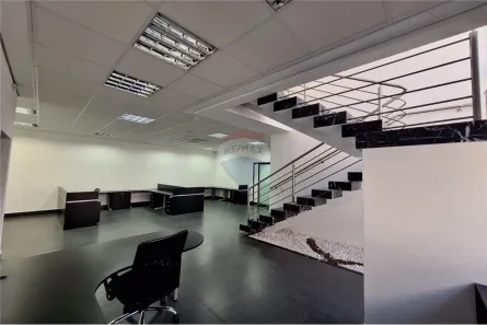 Prédio Inteiro para alugar, 341m² no Centro, Louveira