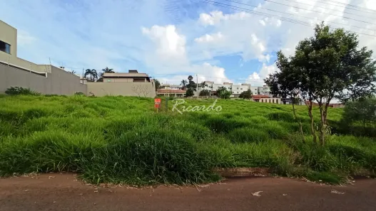 Terreno / Lote / Condomínio à venda, 335m² no Jardim Novo Imperial, Arapongas