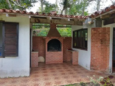 Fazenda / Sítio / Chácara com 4 Quartos à venda, 200m² no Bela Vista, Rio Bonito