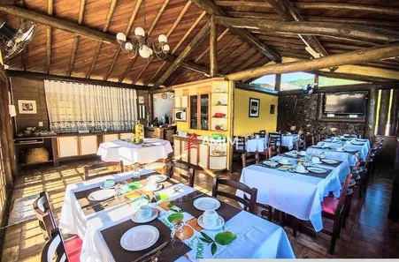 Hotel / Motel / Pousada com 22 Quartos à venda, 1201m² no Itaipu, Niterói