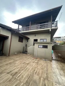 Sobrado com 4 Quartos à venda, 257m² no Centro, Ribeirão Pires
