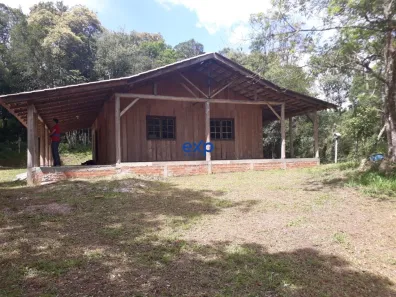 Fazenda / Sítio / Chácara com 2 Quartos à venda, 200m² no , Agudos do Sul