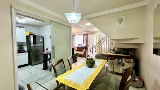 Sobrado com 3 Quartos à venda, 84m² no Vila Juliana, Piraquara