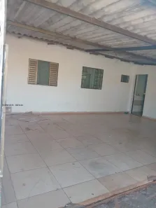 Casa com 2 Quartos para alugar, 80m² no Jardim Tropical, Londrina