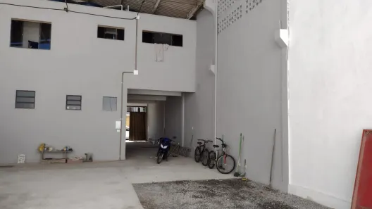 Galpão / Depósito / Armazém para alugar, 260m² no Jardim Caiçara, Cabo Frio