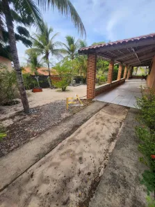 Fazenda / Sítio / Chácara com 4 Quartos à venda, 280m² no Jacaúna, Aquiraz