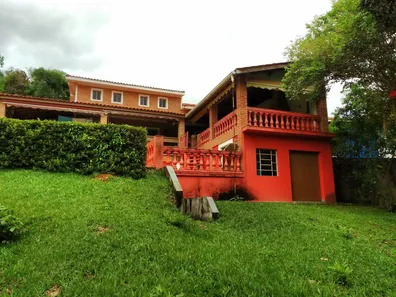 Fazenda / Sítio / Chácara com 4 Quartos à venda, 386m² no , Nazaré Paulista