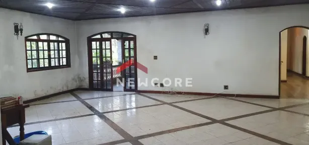 Fazenda / Sítio / Chácara com 4 Quartos à venda, 404m² no Chácaras Copaco, Arujá