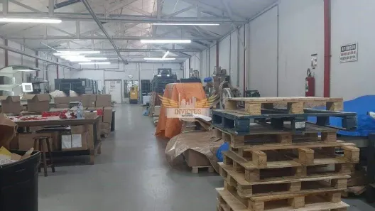 Galpão / Depósito / Armazém à venda, 671m² no Jardim, Santo André