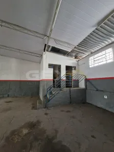 Galpão / Depósito / Armazém com 3 Quartos à venda, 380m² no Catalão, Divinópolis
