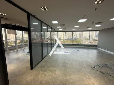 Conjunto Comercial / Sala para alugar, 200m² no Jardim das Acácias, São Paulo