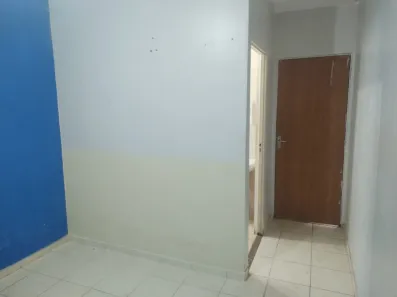 Casa de Condomínio com 2 Quartos à venda, 65m² no Chácaras Anhangüera, Valparaíso de Goiás
