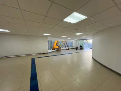 Prédio Inteiro à venda, 17767m² no Imbuí, Salvador