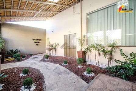 Galpão / Depósito / Armazém à venda, 582m² no Manoel Valinhas, Divinópolis