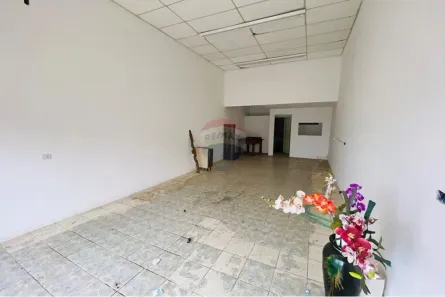 Loja / Salão / Ponto Comercial para alugar, 68m² no Centro, Atibaia