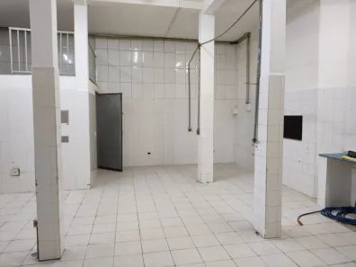Galpão / Depósito / Armazém para alugar, 180m² no Parque Rincão, Cotia