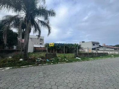 Terreno / Lote / Condomínio para alugar, 792m² no Centro, Navegantes